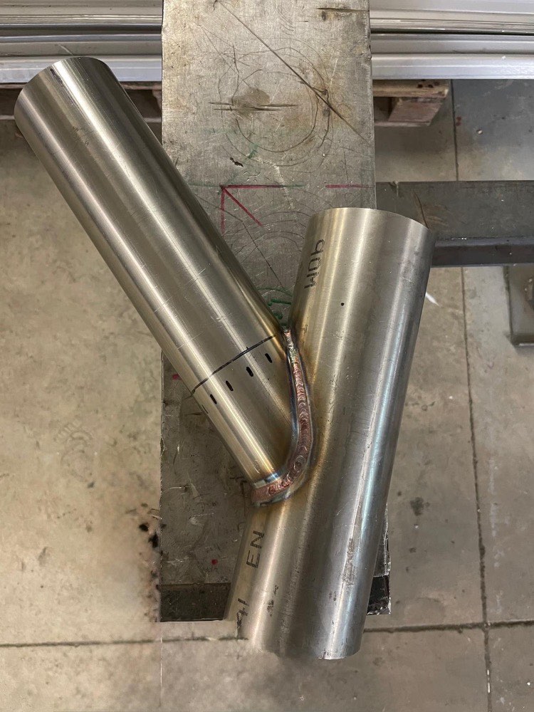 Piquage inox soudé TIG sur tube, cordon de soudure sous azote